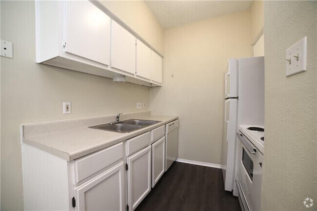 Building Photo - 2604 Salado St Unit 103 Rental