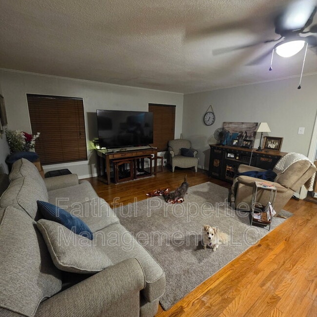 317 Bascom Rd