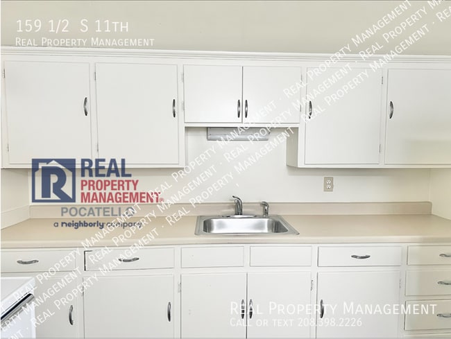 Photo - 159 1/2  S 11th-