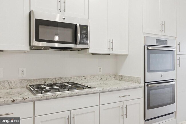 Photo - 13724 Neil Armstrong Ave Unit 505