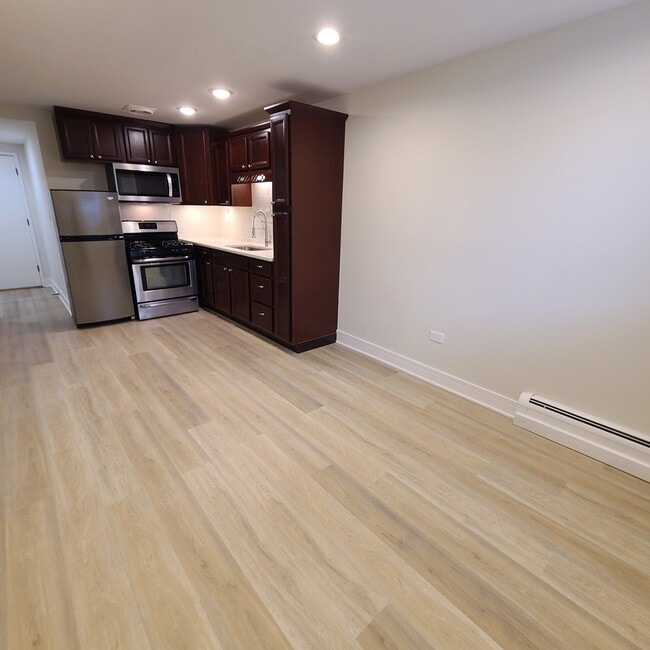 Photo - 5310 N Chester Ave Unit 106