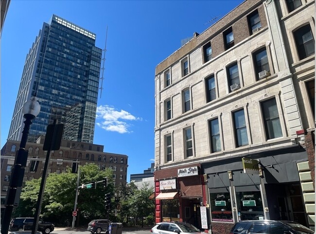 Building Photo - 145 Pearl St Unit 03
