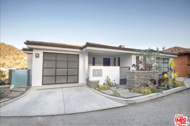 Photo - 3850 Rambla Orienta