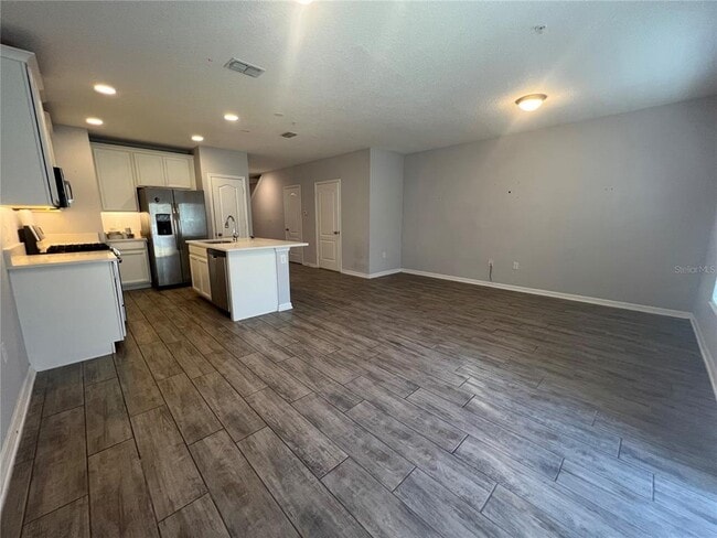 Photo - 104 Cedar Bark Ln