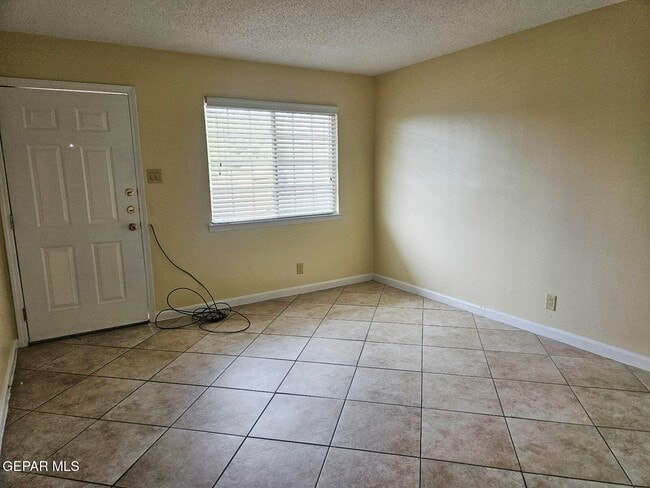 Photo - 1601 N El Paso St Unit 2
