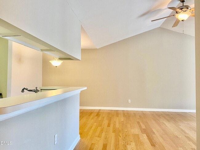 Photo - 1001 Kingswood Dr Unit I