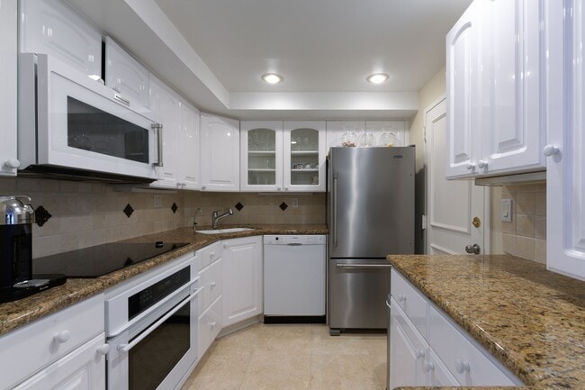 Photo - 250 Bradley Pl