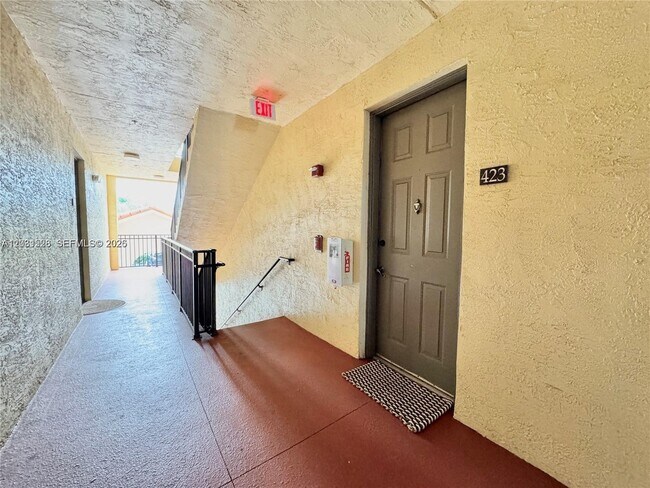 Photo - 4700 SW 160th Ave Unit 423