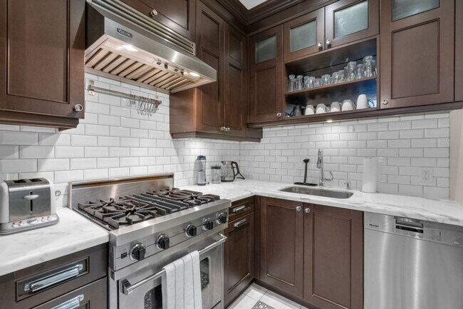 Photo - 53 Gloucester St Unit SI ID1403773P