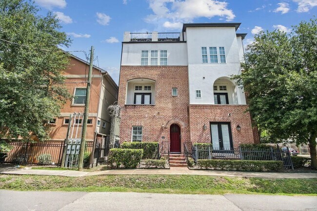 Building Photo - 2607 Cohn St