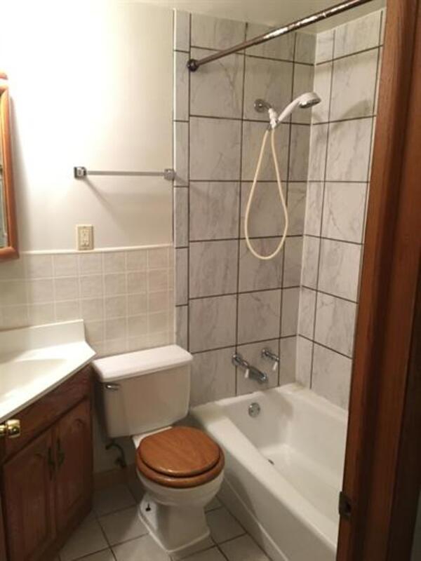 106 77th Way NE Condo Condo for Rent in Fridley, MN