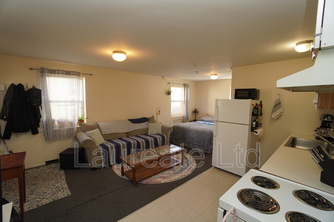 Photo - 1432 N Gaylord St Unidad #7