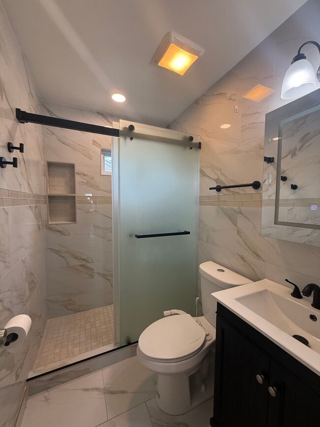 Photo - 542 Cherry Ln