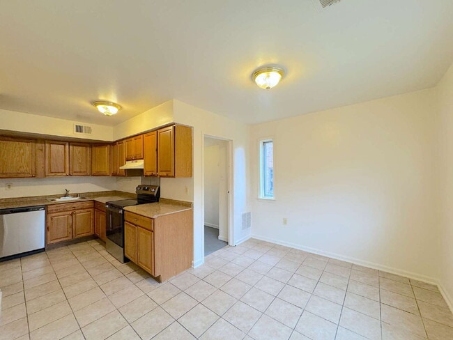 Photo - Charming & Modern Annandale Retreat on Conwell Dr Unidad 158