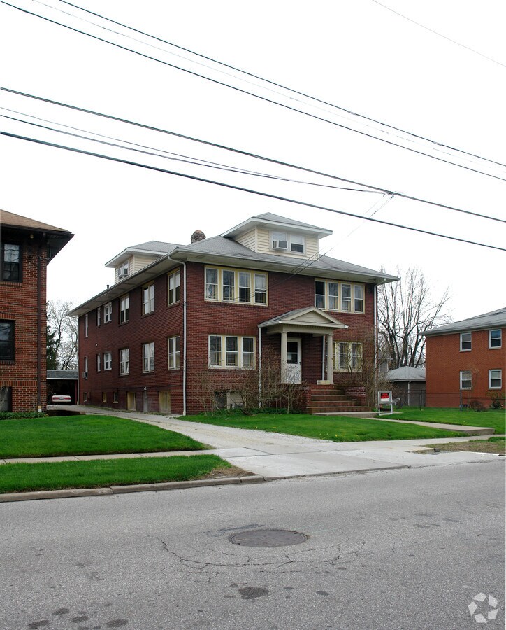 Photo - 706 Sackett Ave Apartments