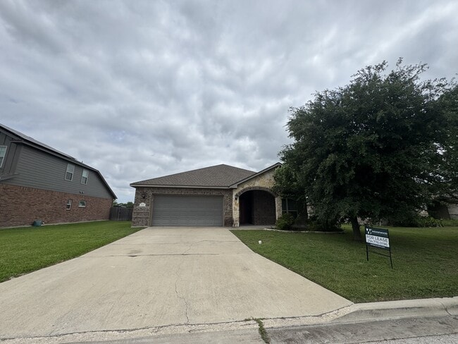 Building Photo - 502 Westchester Ct