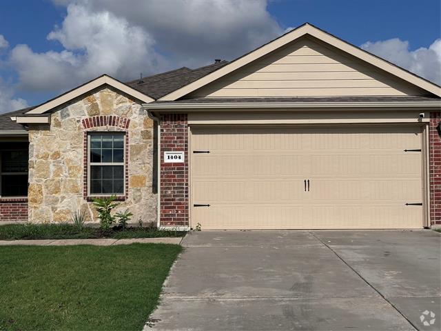 Building Photo - 1404 Pampa Grass Dr Rental