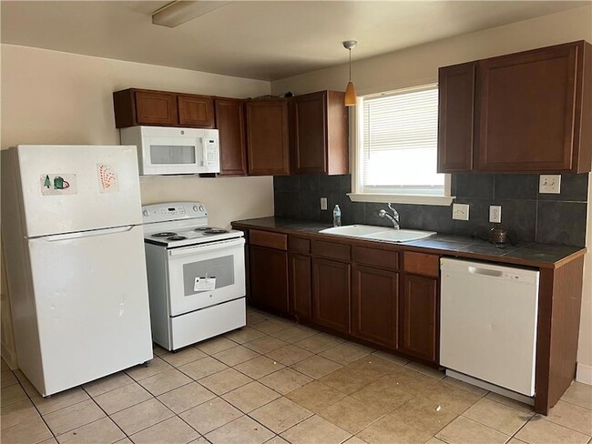 Photo - 3525 Jackson Blvd