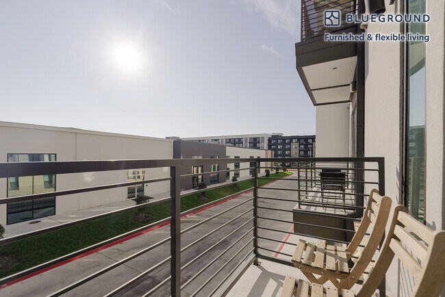 Photo - 212 W Highland Mall Blvd Unidad SI FL2-ID274