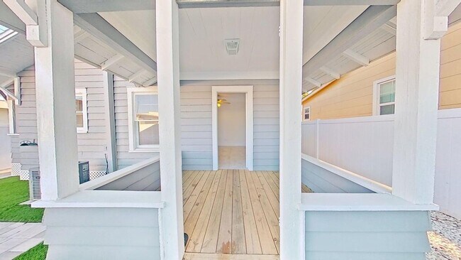 Photo - 1BR/1BA + Bonus Room Near Downtown St. Pete | 768 Sq Ft