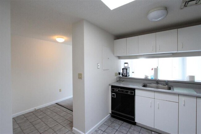 Photo - 199 Beacon St Unit 5
