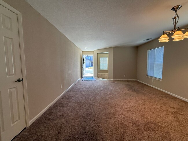 Photo - Charming 3 Bed / 2 Bath Single-Story Home in Reno ( off Military Rd)