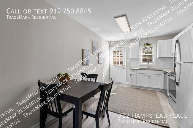 Photo - 712 Hampstead Pl