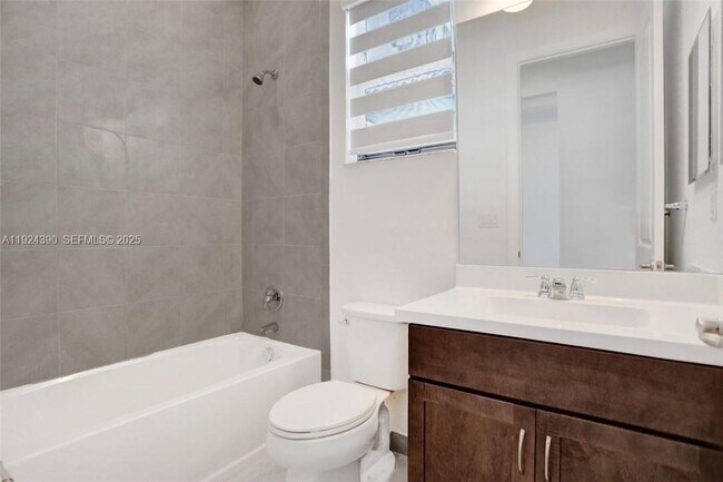 Photo - 8450 NW 39th Ct