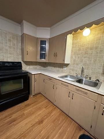 Photo - 2933 Grape St