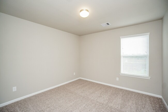 Photo - 5463 Grand View Dr