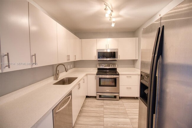 Photo - 400 Kings Point Dr Unit 322