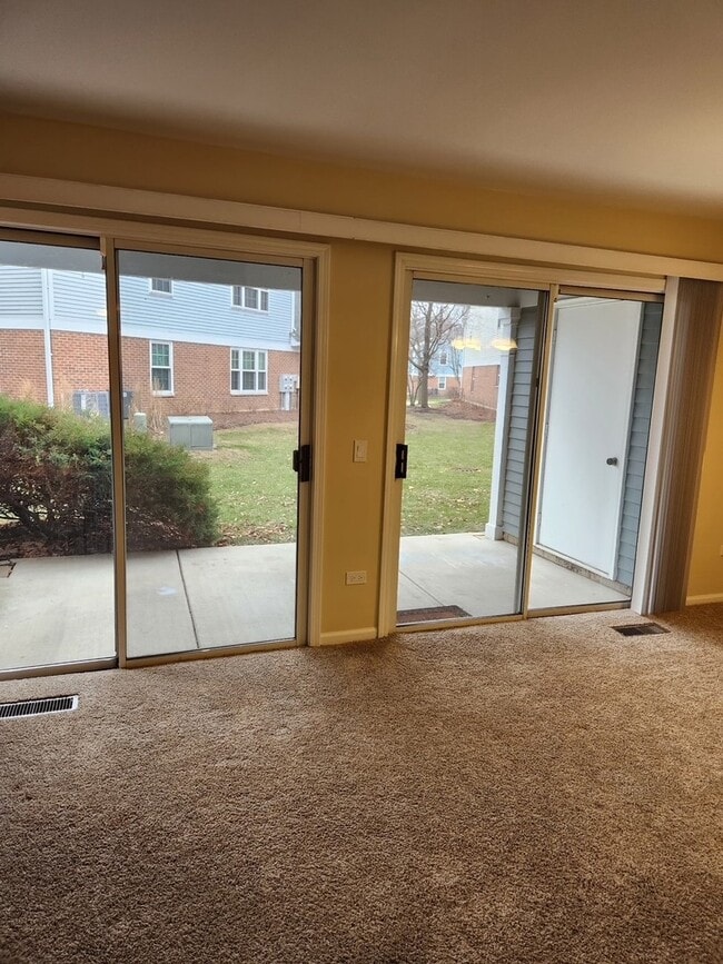 Photo - 1403 Plum Ct Unit B