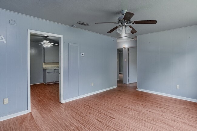 Photo - 1206 Olwen Dr