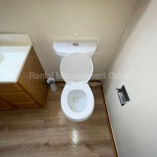 Photo - 3319 Longfellow Ave