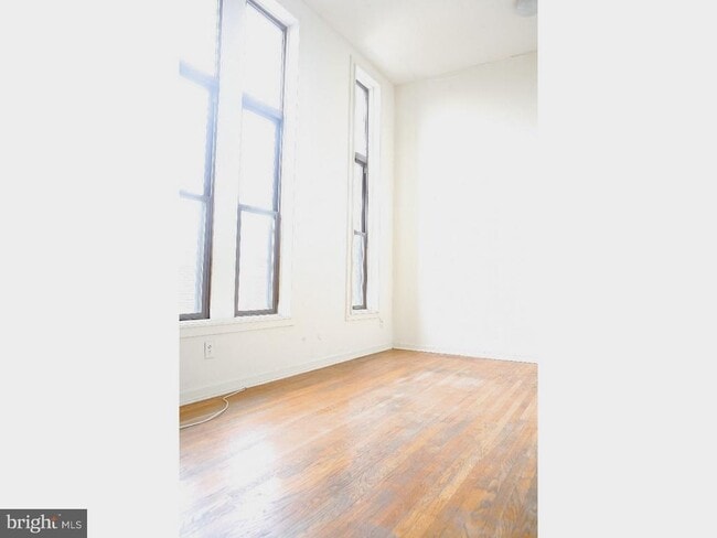 Building Photo - 409-15 S 11th St Unit 3F Rental
