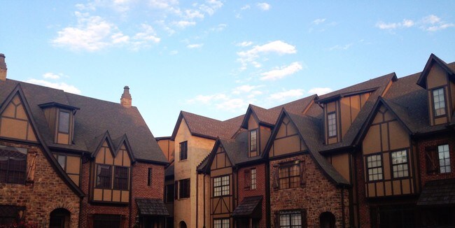 Exterior - Essex Manor Townhomes