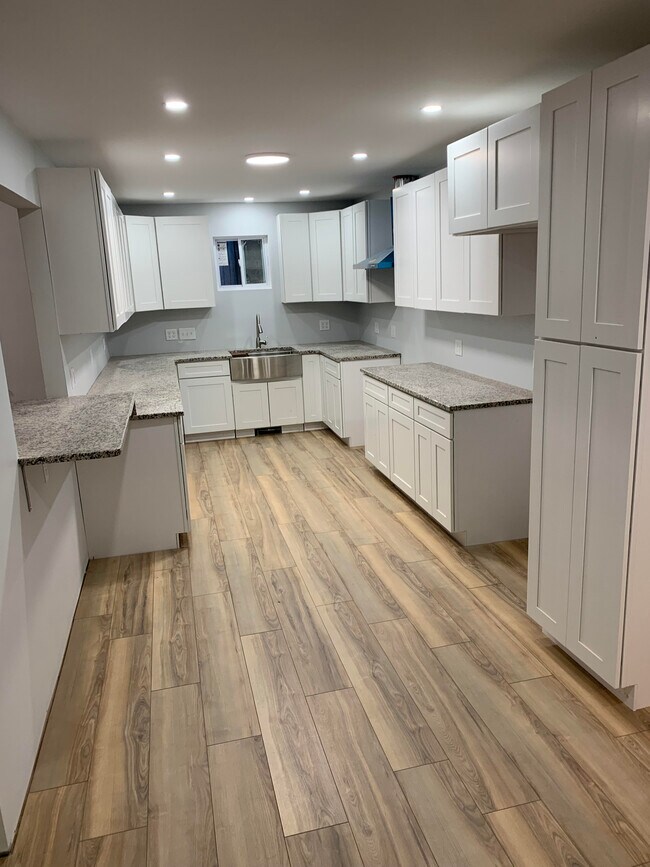 Photo - 905 Ardmore Dr