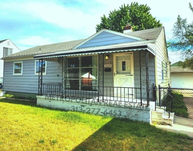 Building Photo - 32139 Balmoral St Rental