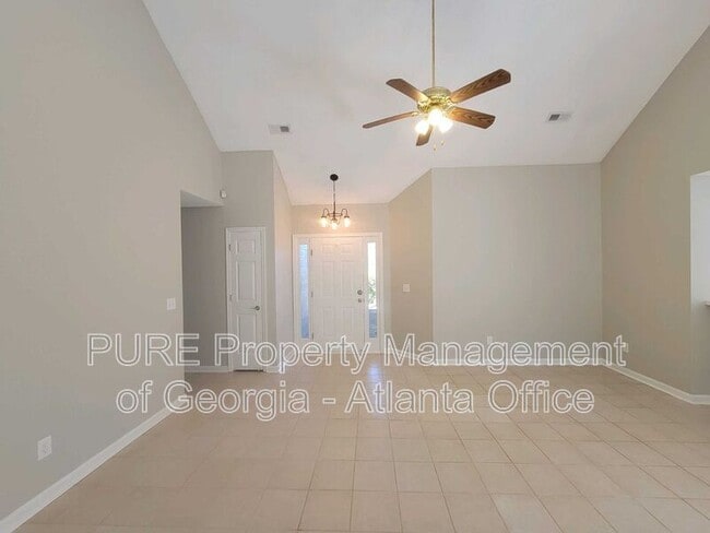 Photo - 102 Laguna Springs Dr