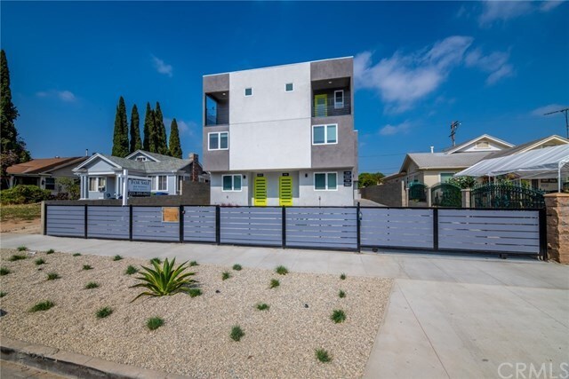 Photo - 1118 N Heliotrope Dr