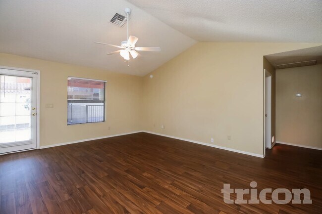 Photo - 7743 W Dreyfus Dr