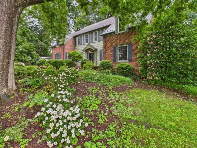 Photo - 5120 Evelyn Byrd Rd