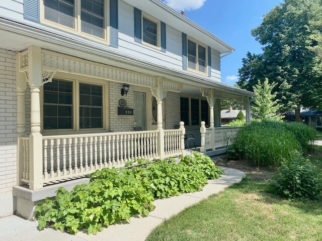 Photo - For Rent: Driftwood Rd, HUNT CLUB Beautiful 4 Bedroom home in West London, * HUNT CLUB * Availabl...