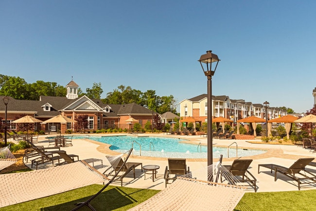 Resort-style pool and hammock park - Clairmont At Jolliff Landing