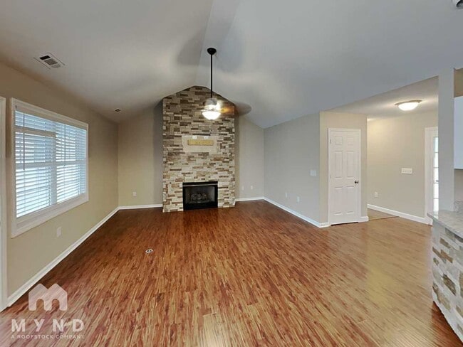 Photo - 816 St Andrews Pl