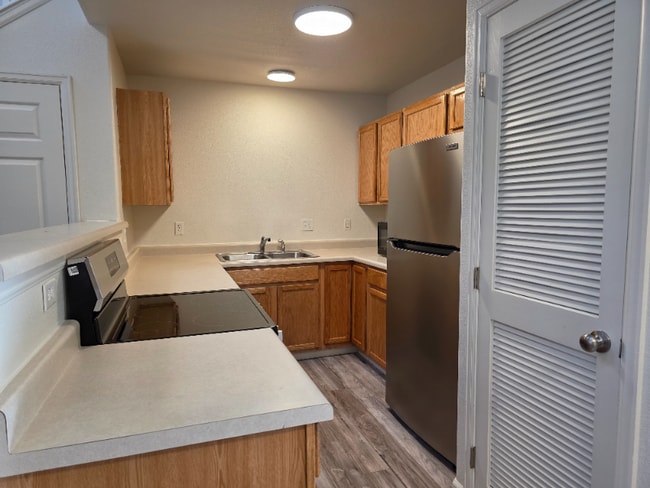 Photo - 391 Sunnyside Cir