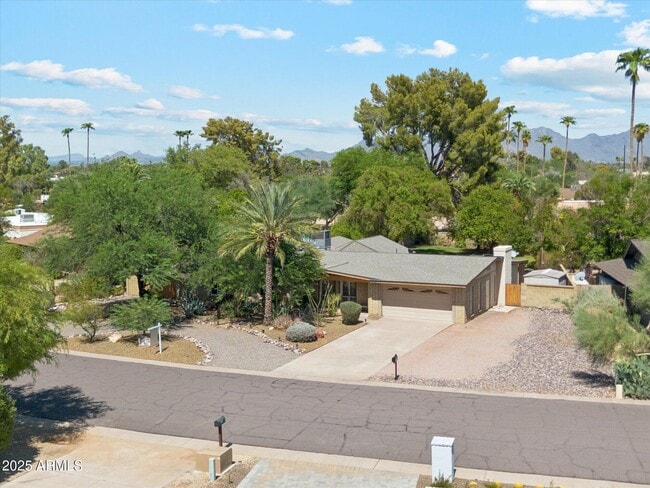Building Photo - 5838 E Cochise Rd Rental