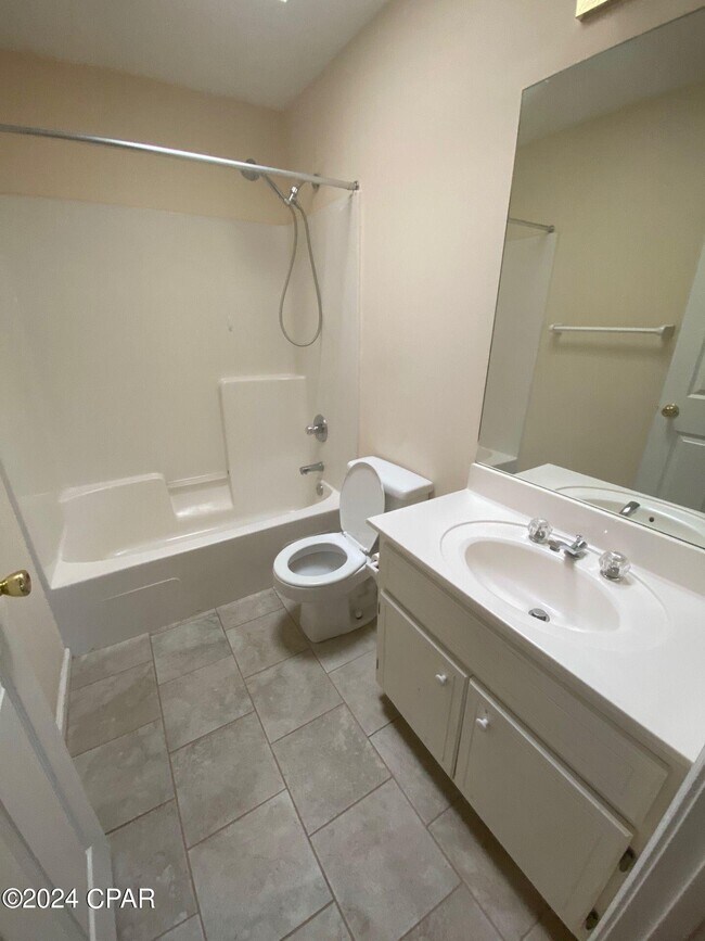 Photo - 111 Abigail Ln