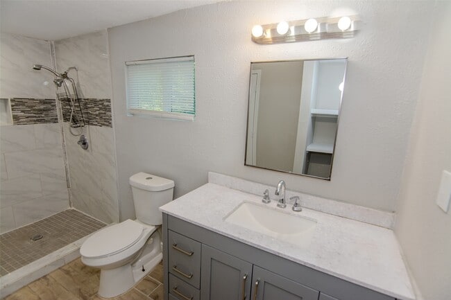 Photo - 1203 Sunset Dr