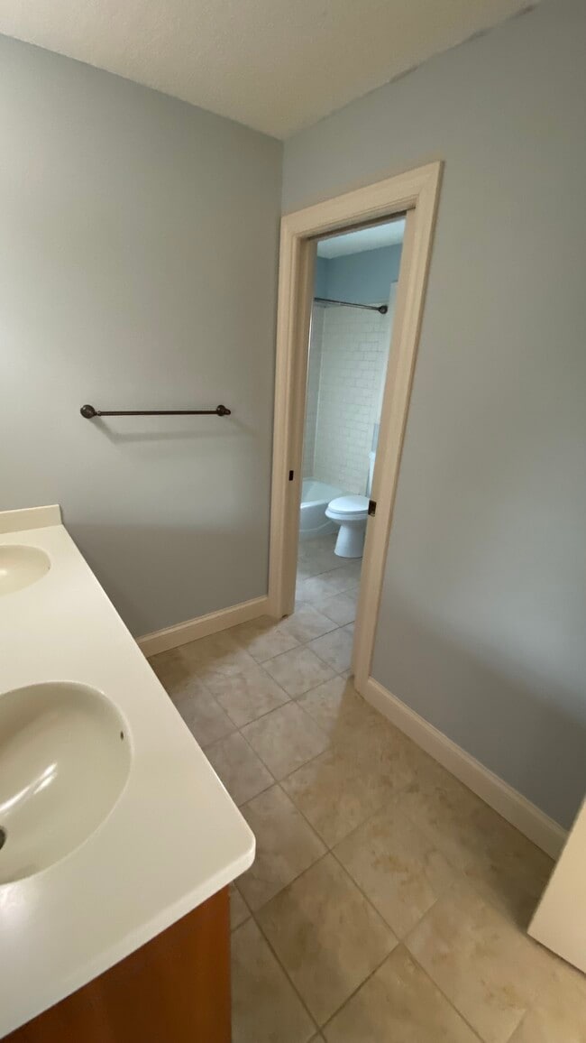 Photo - 10694 Maple Blvd